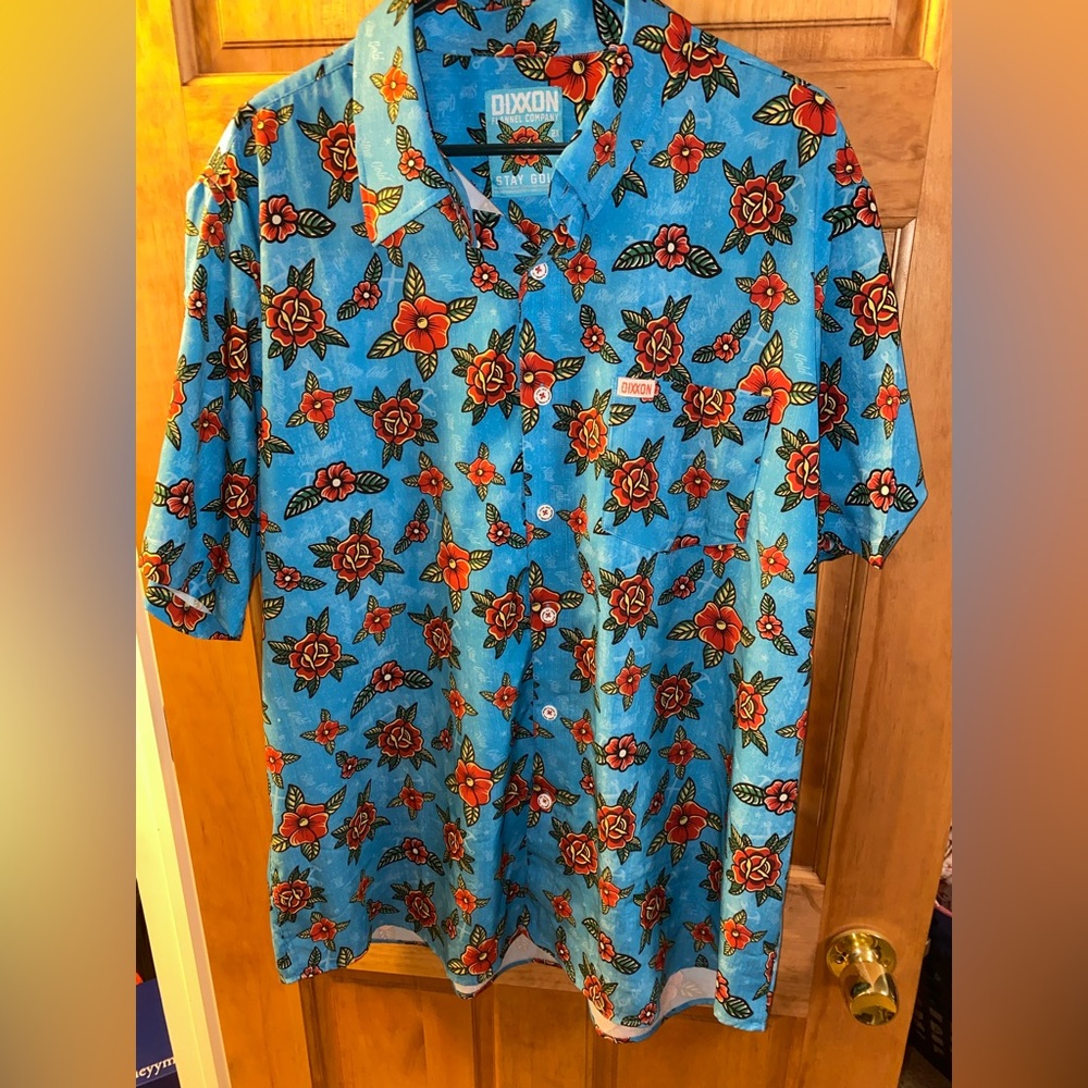 Dixxon party shirt